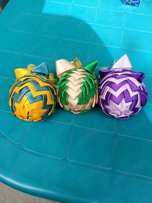 Vând globuri hand made textil