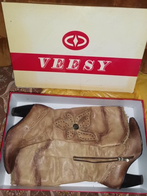 Cizme damă, stare foarte bună, arată superb 