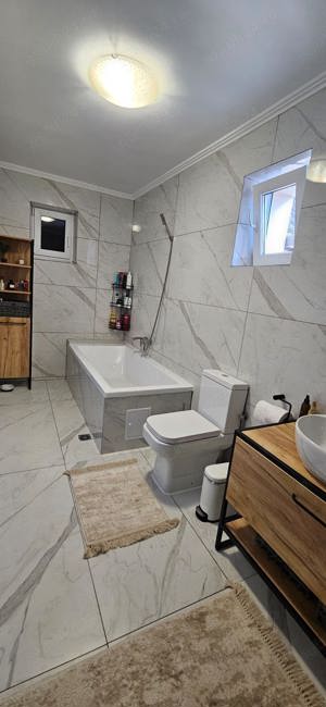 Vând casa Tisauti recent renovata,în zona cetrala - imagine 8