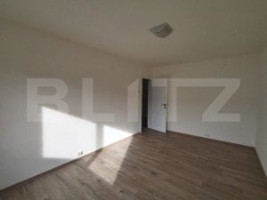 Apartament decomandat 3 camere, 67 mp, recent renovat, zona Micro 12 - imagine 12