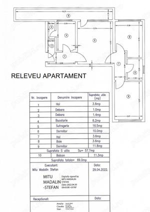 vind apartament 3 camere semidecomandat