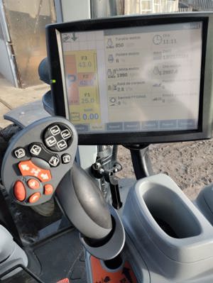 Tractor New Holland  - imagine 5