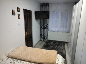 Vand Schimb Apartament 2 camere Parter Zona Linistita Centrala !!! - imagine 4