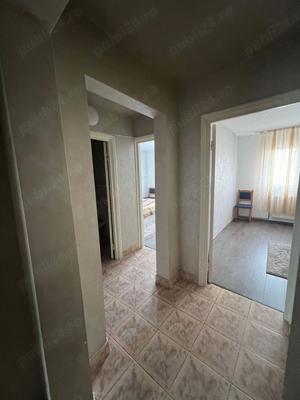 Apartament trei camere deco, bine compartimentat, doua bai bucatarie mare balcon inchis, renovat URA - imagine 7