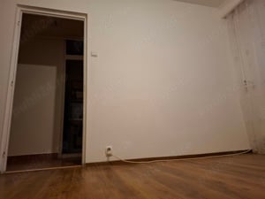 Apartament cu o singură cameră plus dependințe. - imagine 4