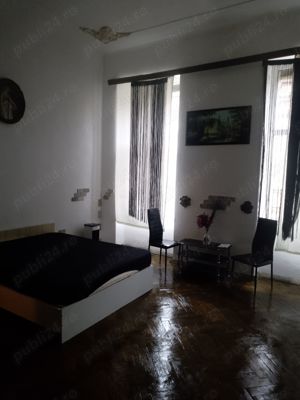 Inchiriez apartament in centru cu o camera  complect utilat si mobilat foarte spatios , in Unirii 