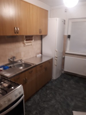 Inchiriez apartament cu 2 camere confort 1 mobilat, 290 euro chirie fixa pe luna, parter inalt. - imagine 4