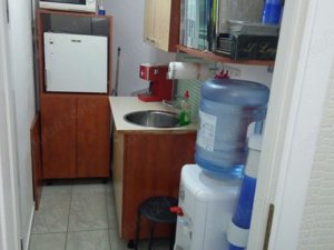 Unirii Calea Calarasilor-Hala Traian  vila p+1  etajul 1 apt.2 cam 32 mp pt. firme chiria 260 Euro - imagine 6