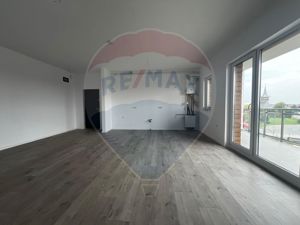 Apartament cu 3 camere de vânzare - imagine 6