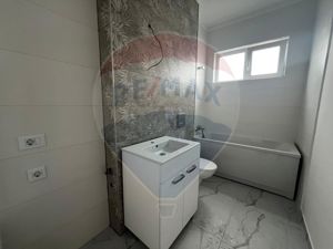 Apartament cu 3 camere de vânzare - imagine 3