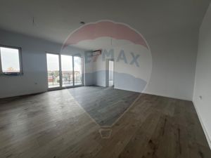 Apartament cu 3 camere de vânzare - imagine 7