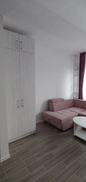 Proprietar vand apartament 2 camere - imagine 2