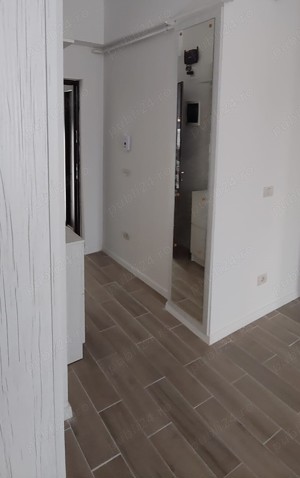 Proprietar vand apartament 2 camere - imagine 8