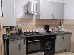 SUPER OFERTĂ! Apartament elegant cu 3 camere în Târgu Cucu, vis a vis de Tribunal - imagine 6