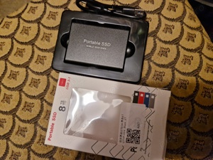 SSD portabil, 8 TB