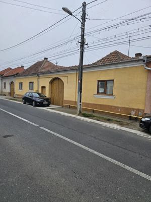 Casă în Geoagiu, HD, cu 2 corpuri de clădire (115 mp), 4 camere, bucătărie, 2 băi + curte, grădină