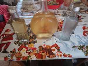 Țuică de prune tărie 48-52 grade