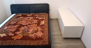 Inchiriez apartament decomandat cu 2 camere zona Vlaicu