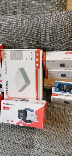 Sistem supraveghere video audio NOU Hikvision FullHD cu monitor - imagine 4