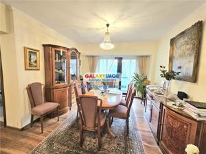 Vanzare apartament 4 camere  153mp , terasa 36mp Piata Unirii - imagine 2