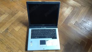 Laptop ACER travelmate 4050 (4051lmi) 1.5 ghz 15"  defect