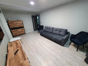 Apartament doua camere decomandat etaj patru zona 0, renovat elegant, mobilat, la cheie afacere buna - imagine 4