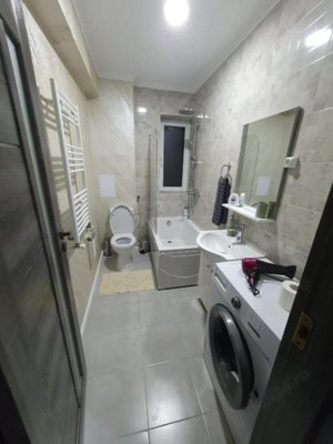 Apartament doua camere decomandat etaj patru zona 0, renovat elegant, mobilat, la cheie afacere buna - imagine 10