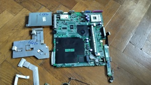 Laptop Fujitsu Siemens Amilo L6820 - imagine 2