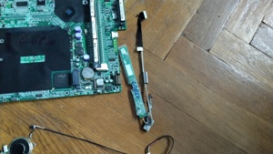 Laptop Fujitsu Siemens Amilo L6820 - imagine 5