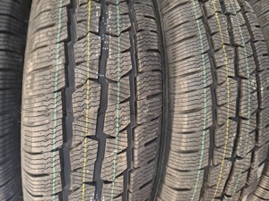 Vând anvelope pentru autoutilitare c-uri noi și sh în perfecta stare,