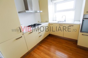 Decebal-Bld. Decebal-Piata Alba Iulia-3 camere-CENTRALA PROPRIE-stradal-renovat - imagine 6