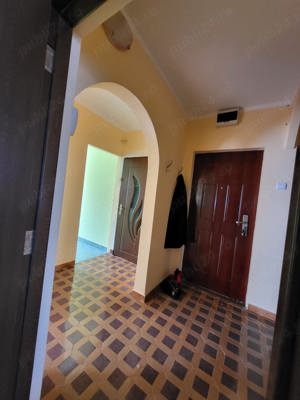 In Baia Sprie, vand apartament cu 3 camere, 2 bai, etaj1, cu imbunatatiri - imagine 9