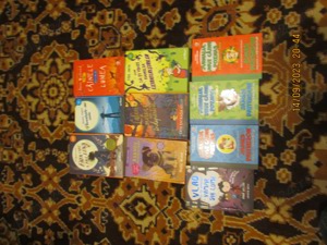 Vand Cartile Jurnalul unui ciine poznas;Lalani si marea cea indepartata - imagine 2