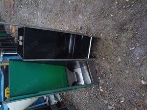  hranitori ptr porci  - imagine 2