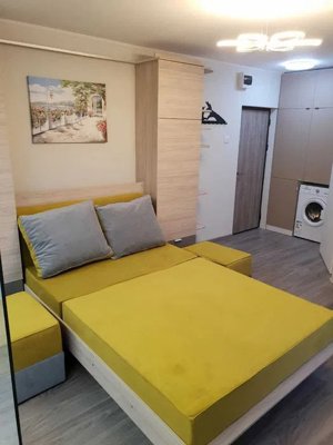 Garsoniera, 25 mp, decomandata, AC, balcon, zona Timpuri Noi