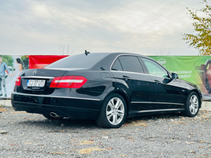 Mercedes E-Classe 350CDI 4Matic 7G-tronic Aut. Navi Xenon Leader 2011 - imagine 2