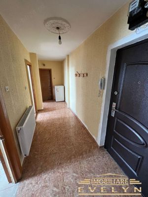 De vanzare apartament 2 camere, zona Primaverii   Scoala Nr.12 - imagine 3