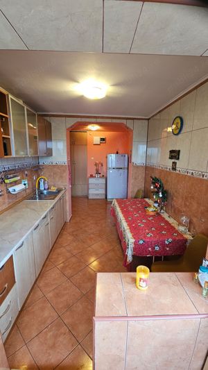 Inchiriez vand apartament 3 camere sos. salaj - imagine 9