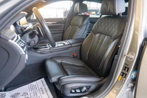 Bmw Seria 7 - imagine 11