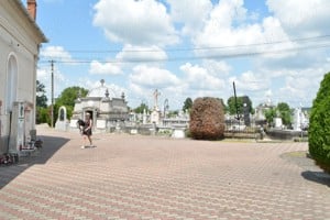 Vand doua locuri de veci, in Lugoj, in Cimitirul Ortodox Roman