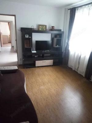 Proprietar vand apartament 2 camere (mobilat ) - imagine 9