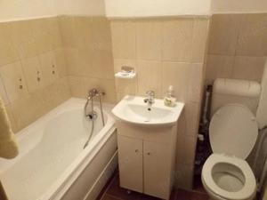 Proprietar vand apartament 2 camere (mobilat ) - imagine 8