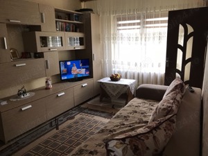 Vând apartament,2 camere - imagine 9