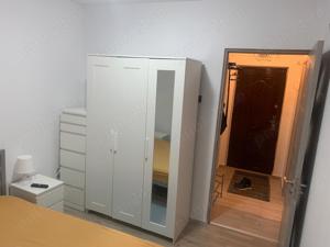 Închiriez apartament 3 camere semidecomandat  - imagine 4