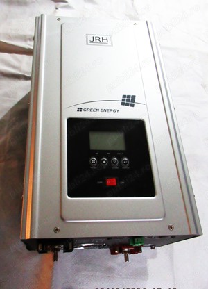 Invertor solar - transformă curentul electric produs de panourile fotovoltaice în curent alternativ 