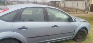 Dezmembrez Ford focus 2 1.6 benzina  - imagine 4