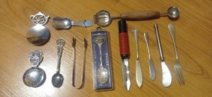 Lingurite, insigne, embleme, brelocuri si diverse-pentru colectie   - imagine 4