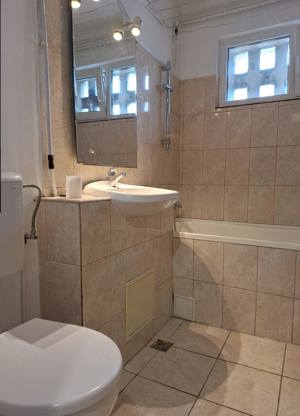 Proprietar VAND apartament 3 camere + boxa,zona Diana  - imagine 5