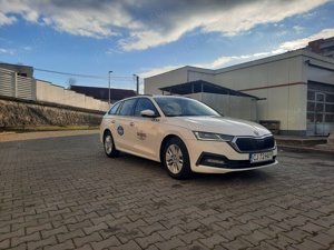 Vând Skoda Octavia 4 motor 2000tdi - imagine 2