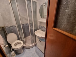 Apartament 3 camere, decomandat, două băi- Adriatica  - imagine 8